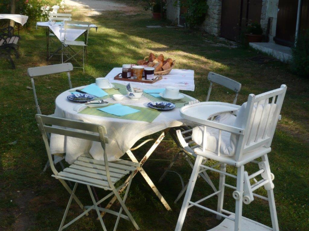 La Thibaude - Livry Bed & Breakfast Livry  Екстериор снимка